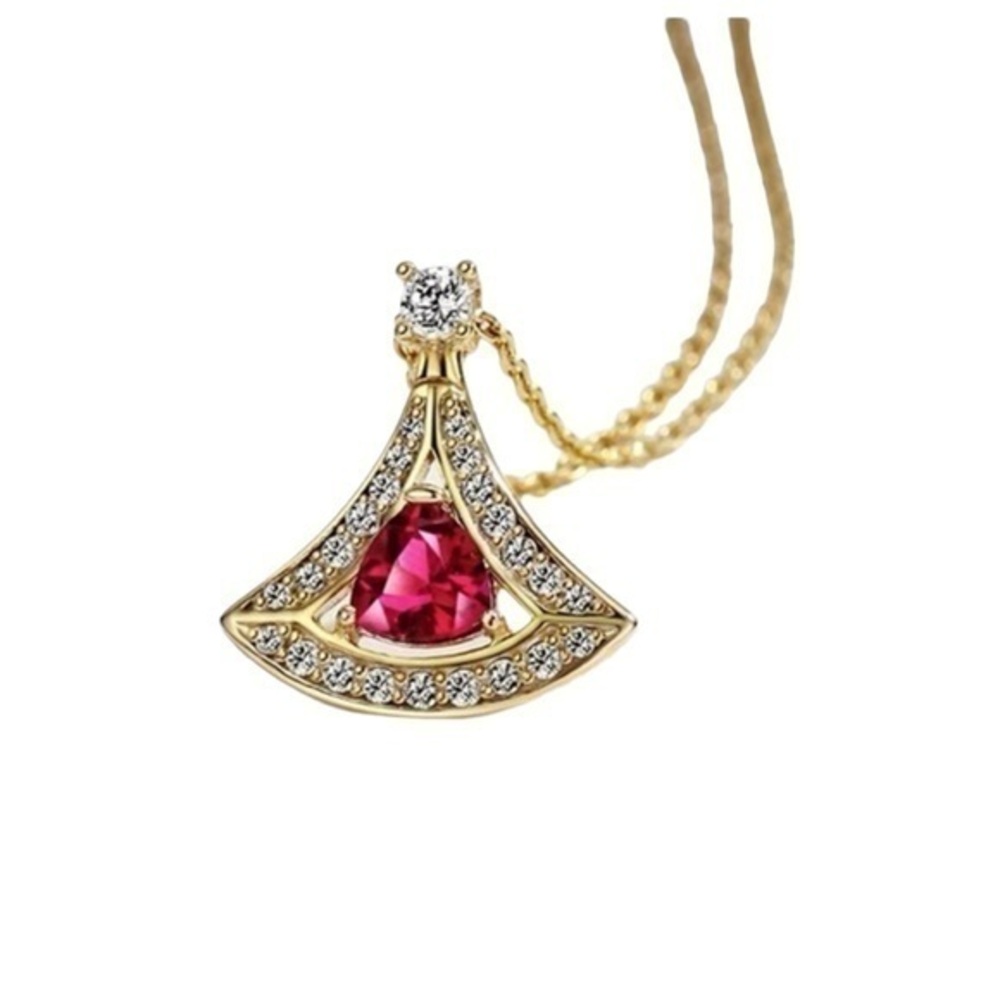 - 18K Gold Vermeil  maple leaf  Necklace